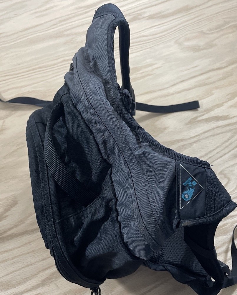 Lowe Alpine Echo 20 Daypack Backpack Black Waist Belt