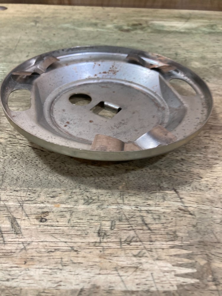 Coleman 295 Lantern - Globe Rest