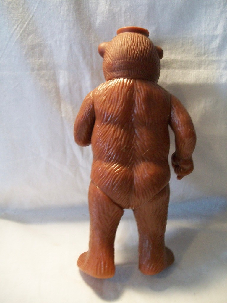 SMOKEY THE BEAR / THE REBEL 8" ACTION FIGURE. - DAKIN & COMPANY Hong-Kong *