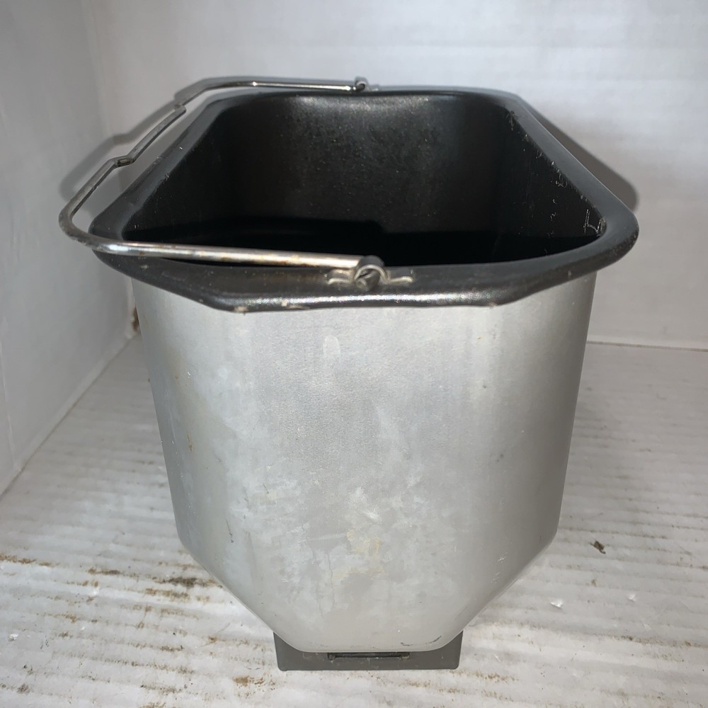 West Bend Bread Maker Pan & Paddles Model 41300 Replacement With Both Paddles