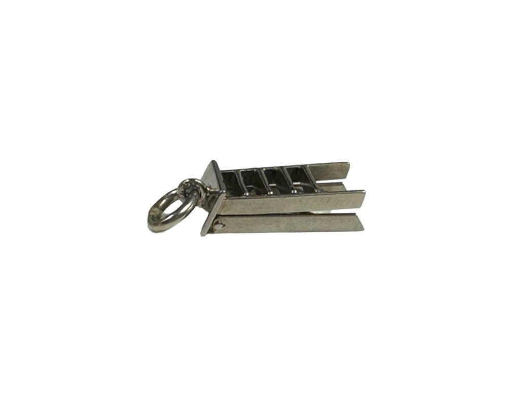 White Metal Moveable Adjustable Ladder Charm