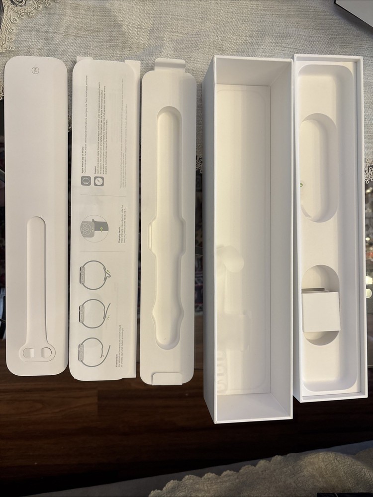 Apple Watch Series 3 BOX ONLY