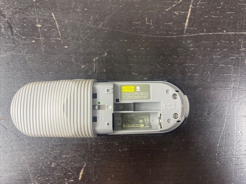 Targus AMP13US Wireless USB Laser Presentation Remote