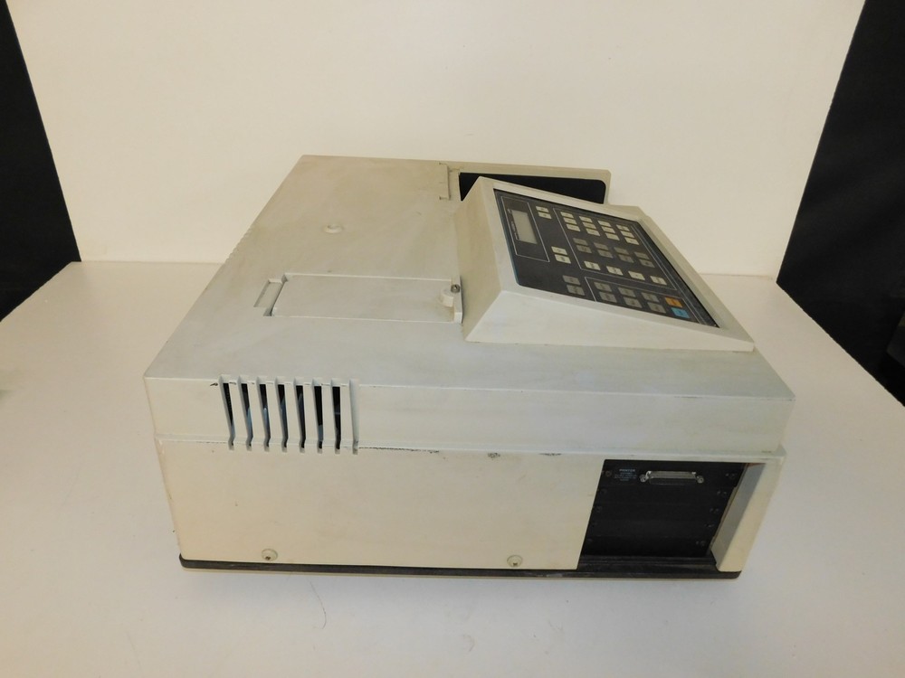 BECKMAN DU-65 SPECTROPHOTOMETER (QPR92)