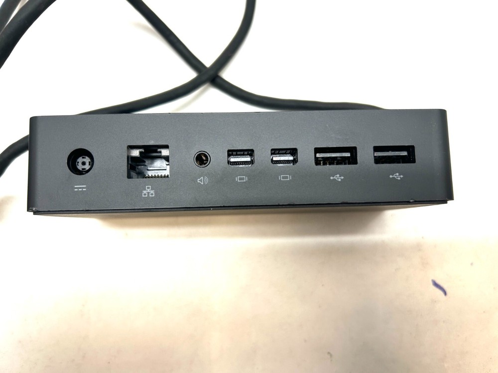 Microsoft Surface 1661 Microsoft Surface Docking Station w/90W Power Supply