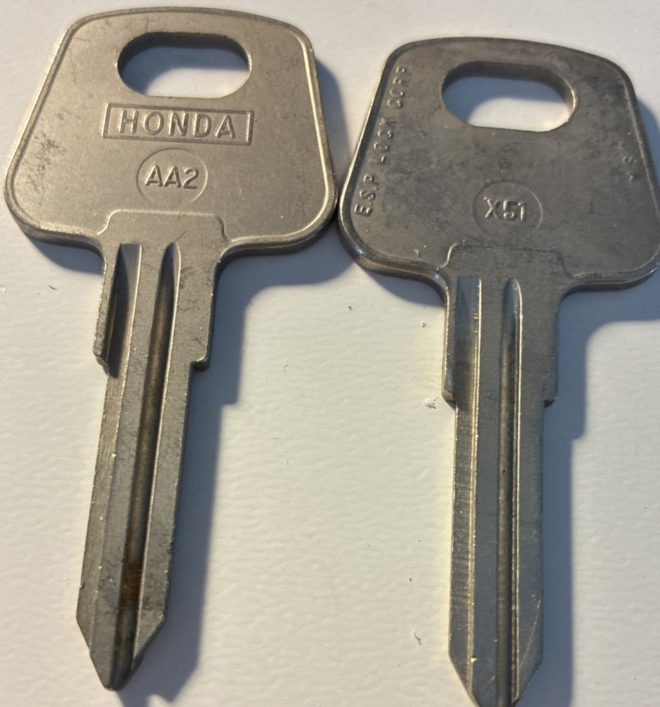 2 Honda Key Blanks # AA2/X51
