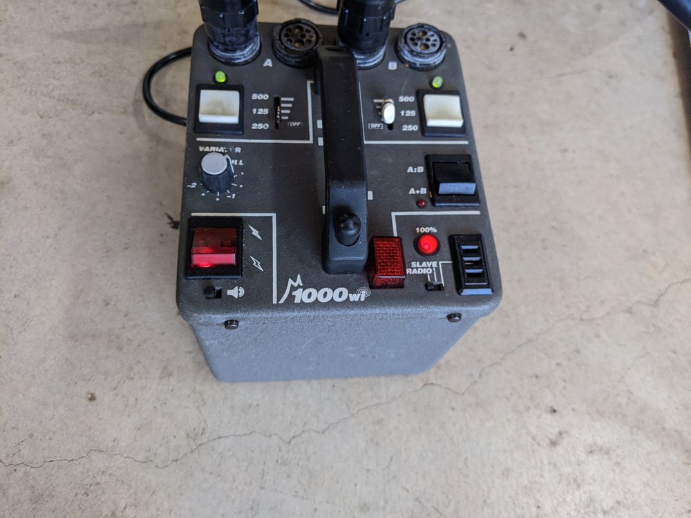 Dynalite flash photography lighting