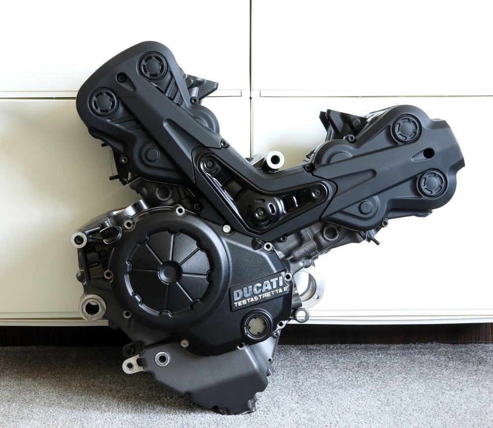 2016 Ducati DIAVEL engine motor DISPLAY