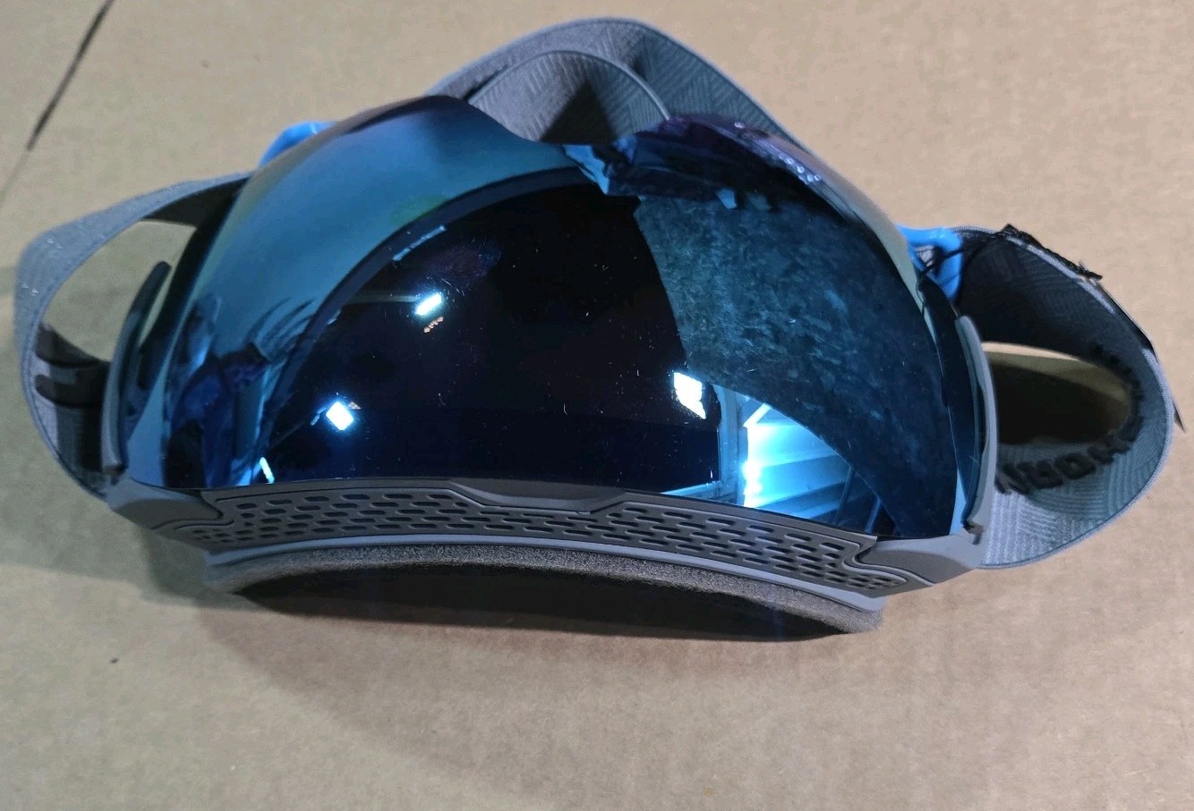 Wildhorn ROCA SNOW GOGGLE/ SKI AND SNOWBOARD GOGGLES. GRAY/ICEBLUE.