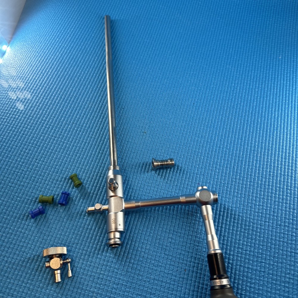 Olympus A52000A Autoclavable 10MM, 8Deg Offset Laparoscope Including Case
