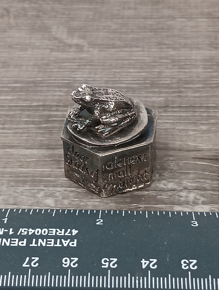 Silver Scene Frog Silver Plated Trinket Box
