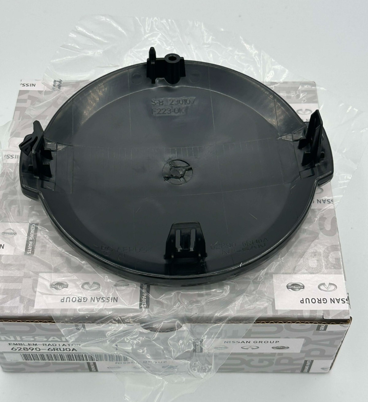 2021-2023 Nissan Rogue Front Grille Emblem Badge Radar ACC 62890-6RU0A New Style