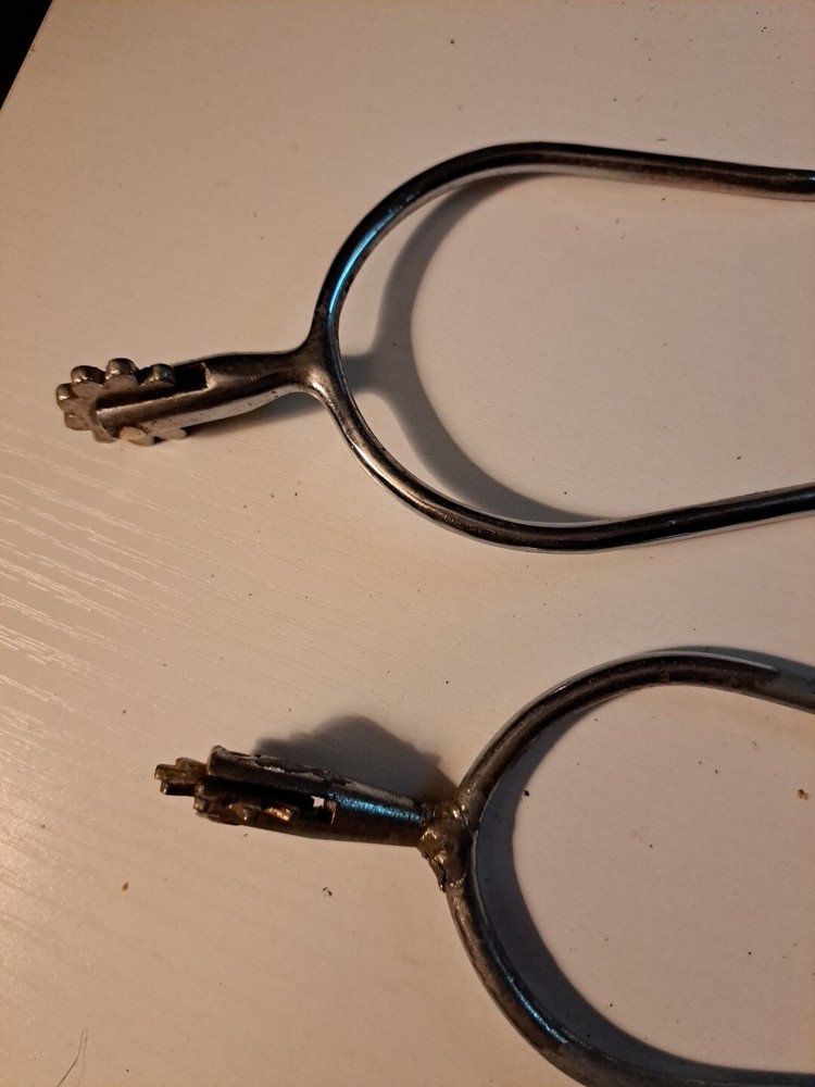2 Vintage Single Childrens Spurs