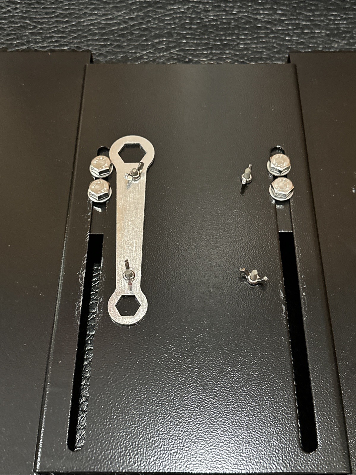 Odyssey LUNIPLATE Adjustable Universal Plate for L-Evation DJ Laptop Stand Heavy