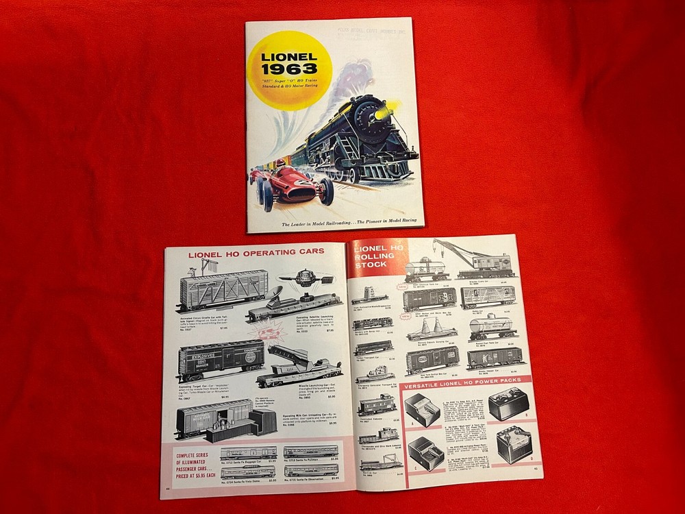 ORIGINAL LIONEL POSTWAR 1963 CONSUMER TRAIN CATALOG IN C8 CONDITION