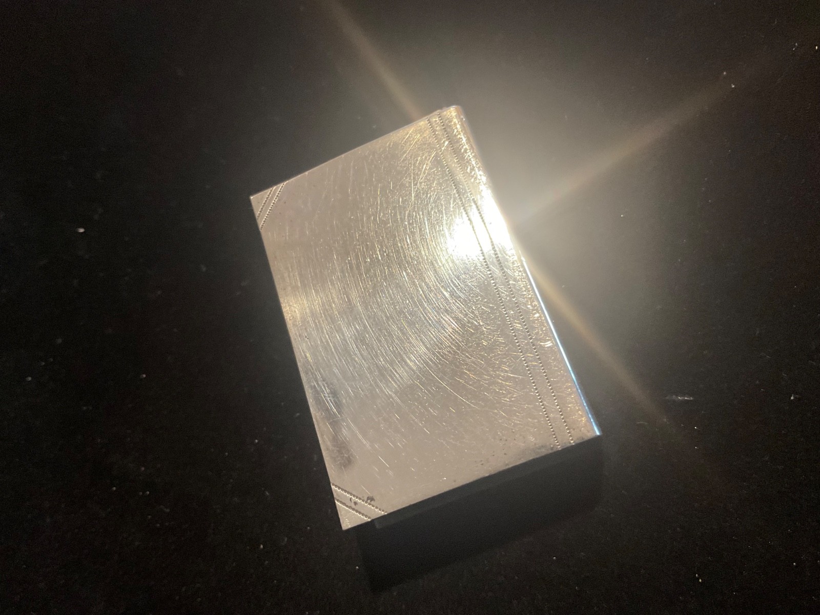 VINTAGE STERLING SILVER LION HERALDRY MATCH BOX COVER WITH ORIGINAL MATCHES