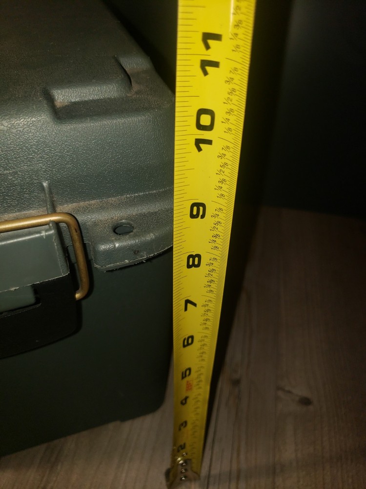 Cabelas Utility Box Green