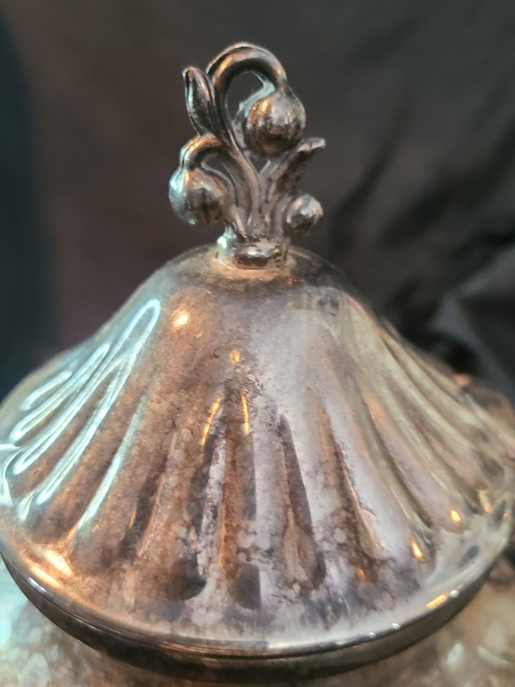 Vintage Silver Plate Silverplate Hinged Lidded Coffee/Tea Pot