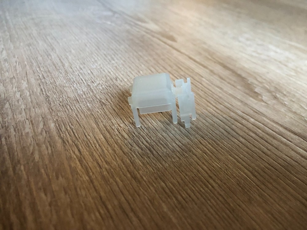 MicroKorg / MicroKorg-S Push Button Translucent - Replacement Parts