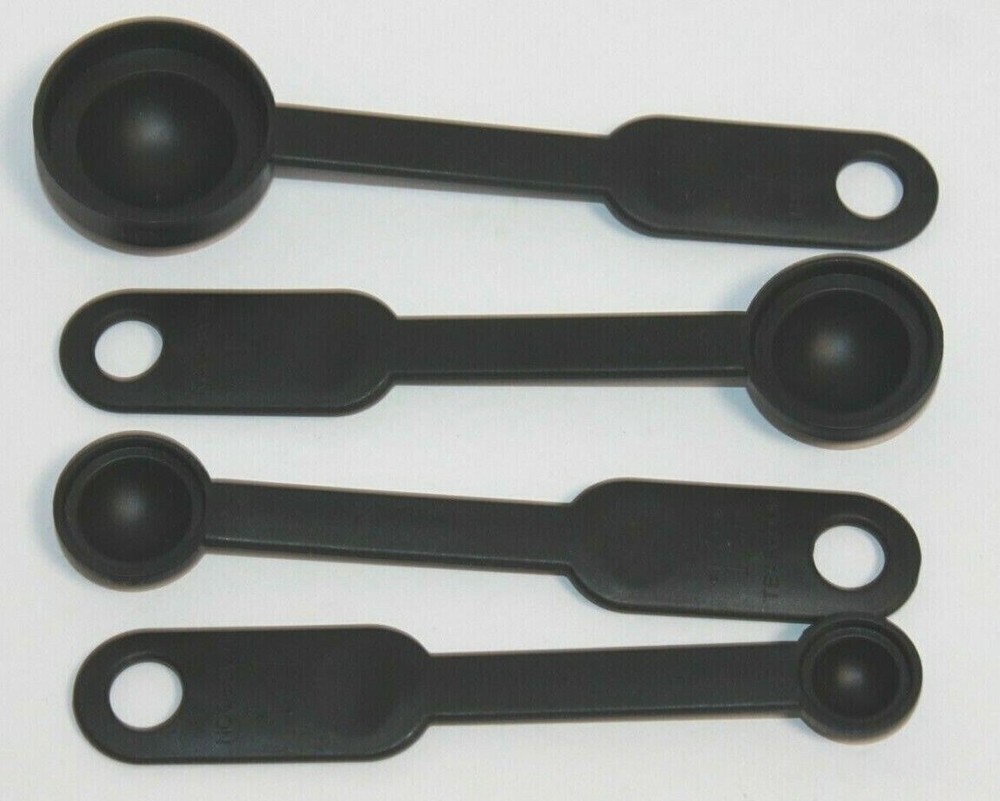 4 Piece Black Plastic Measuring Spoon Set