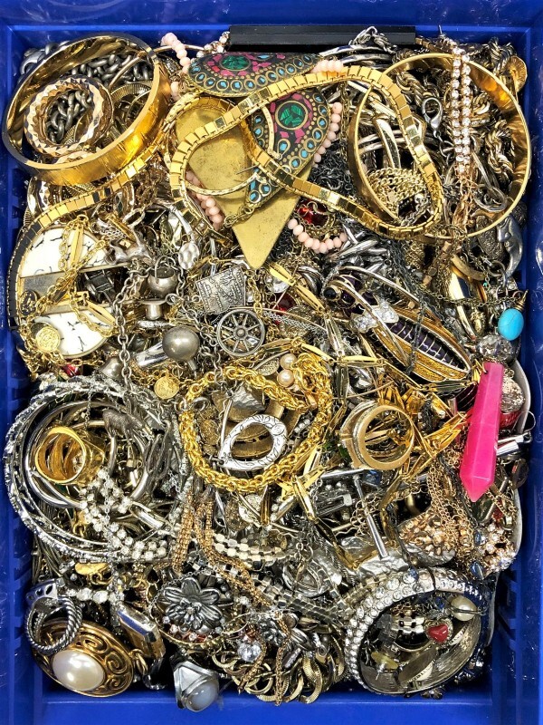 Jewelry VTG to Mod Junk Craft Harvest Lot 5 Pounds 5 Lbs Some Wear Resell Mix In