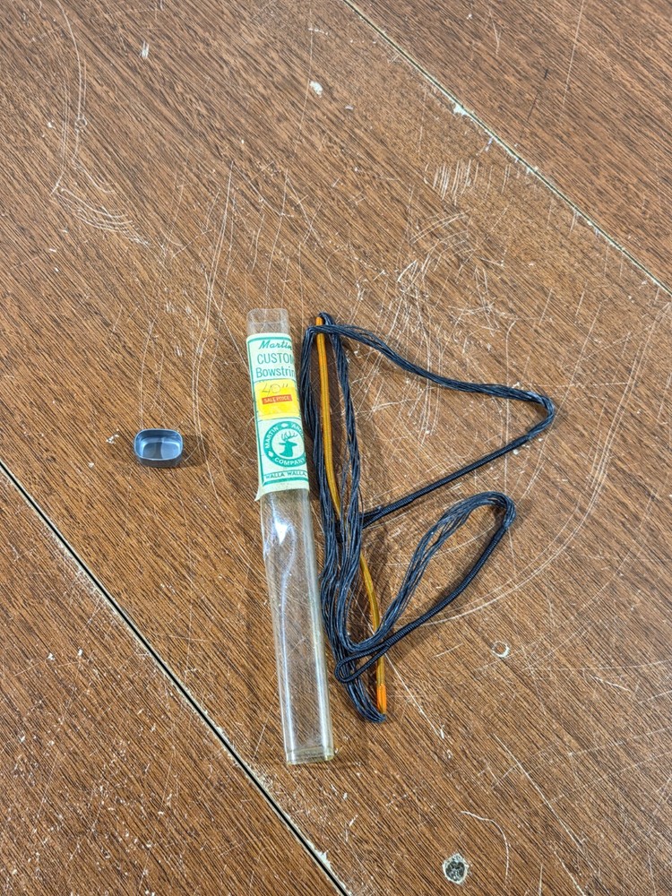 Vintage Martin Custom Bowstring 40"
