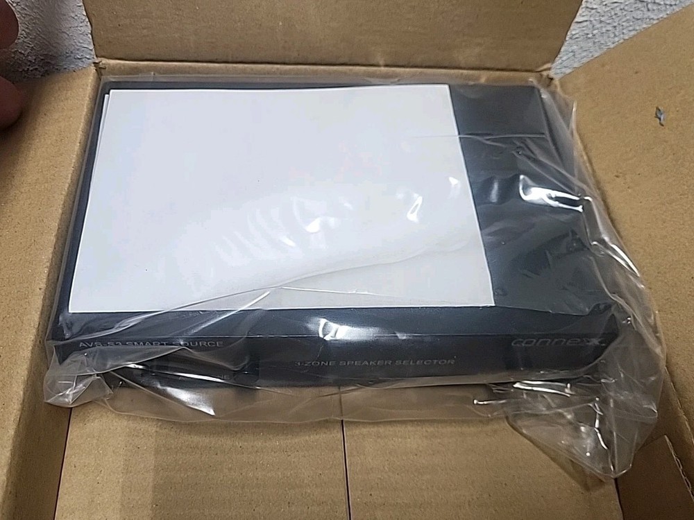 Connexx AVS-S3 Smart Source 3 Zone Speaker Selector