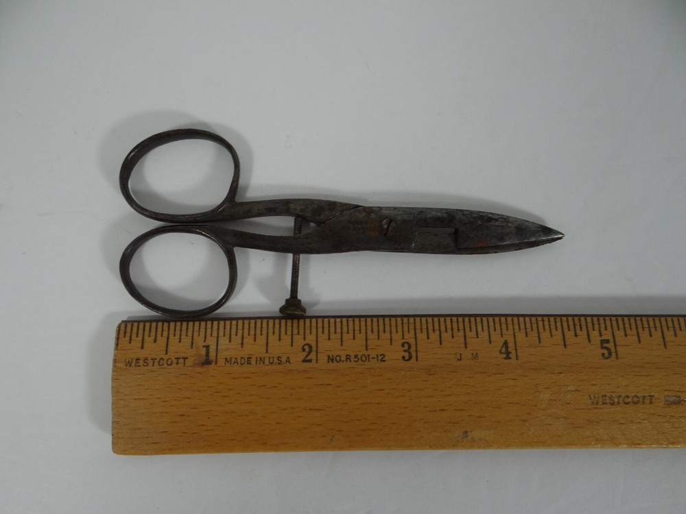 Vintage Buttonhole Scissors Jos. Bernard Sewing Tool
