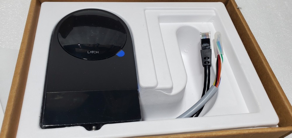 Latch R Series Model R2 Reader Black New.