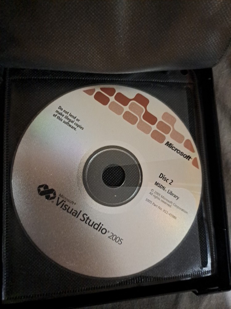 Microsoft Visual Studio 2005 Standard Edition 5 Disc Set w/ Key