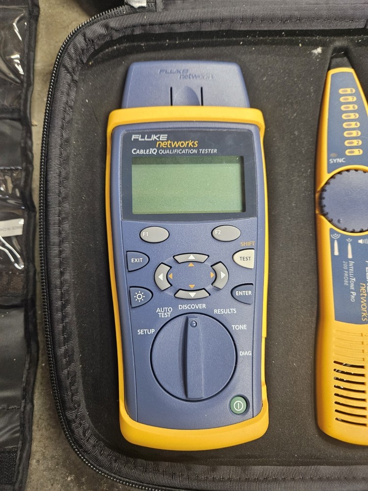 Fluke Networks CableIQ Kit – 6 Remote IDs – IntelliTone LAN 200 – Tested