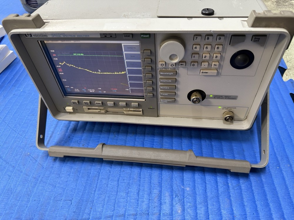 HEWLETT-PACKARD 86143A OPTICAL SPECTRUM ANALYZER