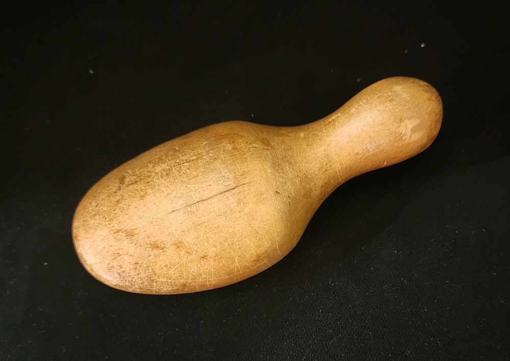 VTG Wooden Darning Egg