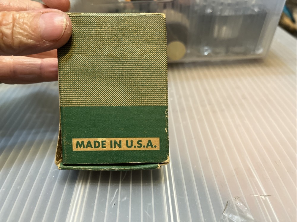 Vintage Witch Automatic Needle Threader w/ Box