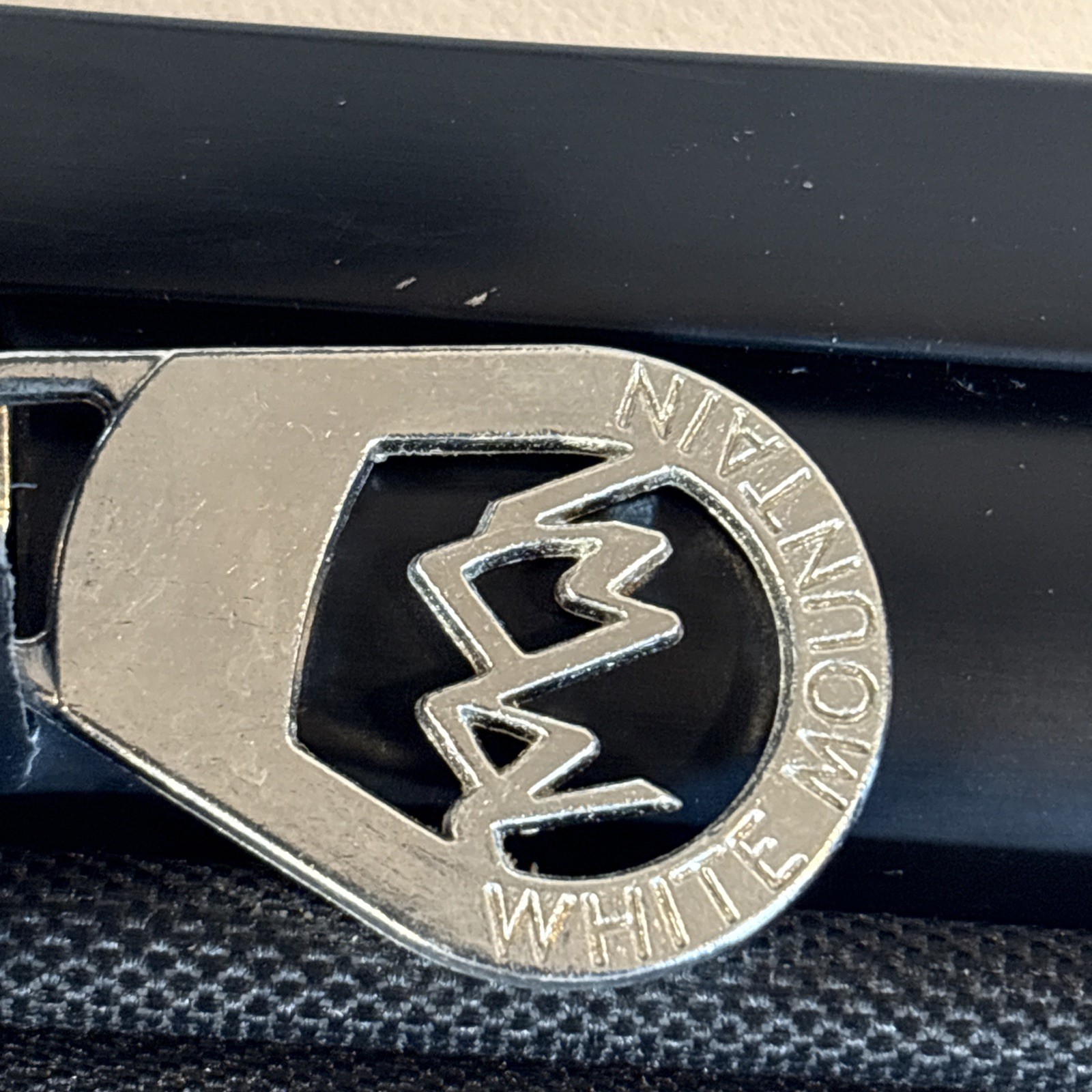 White Mountain Large Travel Luggage34x21x13. White Hard Case.