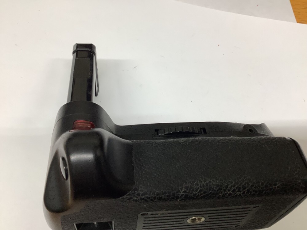 Powerextra MB D3100 Battery Grip