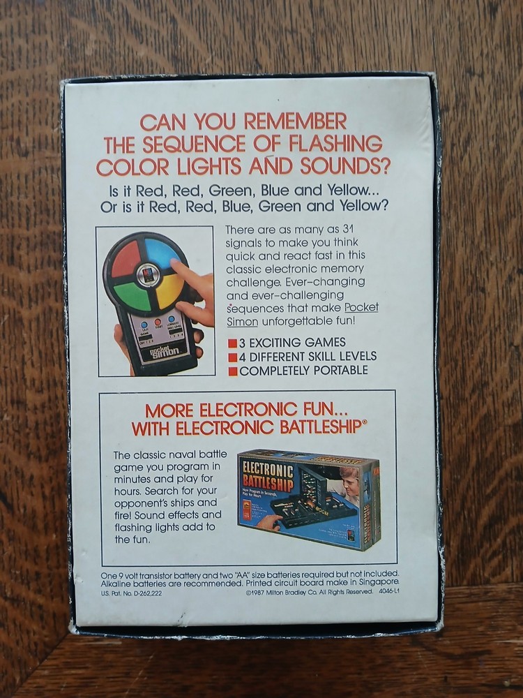 Milton Bradley Electronics 1987 Pocket Simon Game - Tested