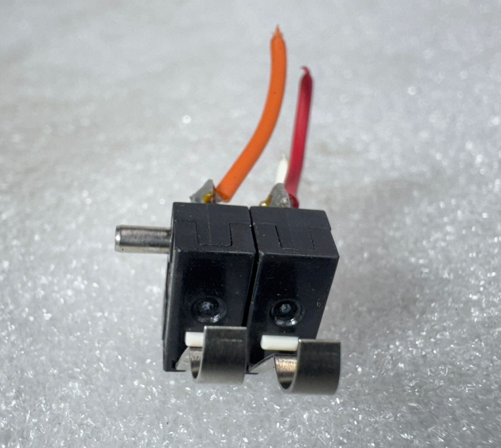 MATSUSHITA Oval AH1684 Microswitch