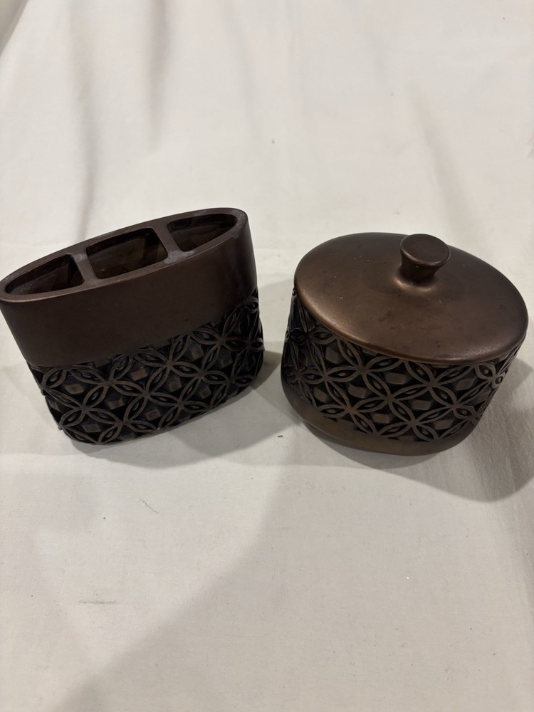 Bathroom Accessory Set
