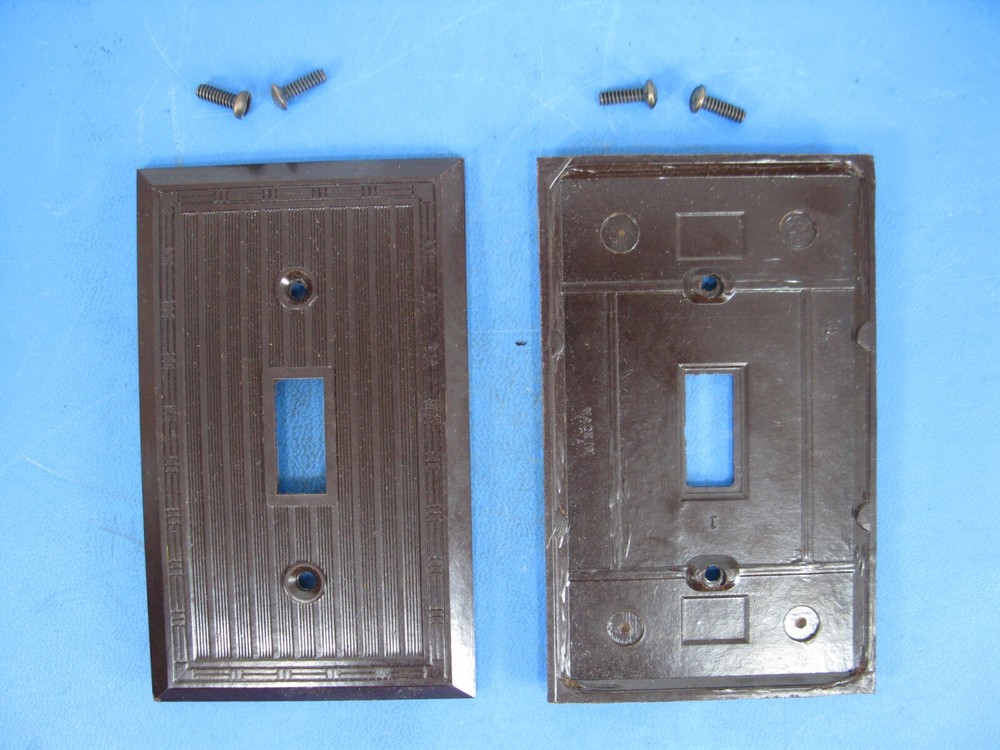 (2) VINTAGE BROWN BAKELITE TOGGLE SWITCH WALLPLATE A.H. MASSEY 1-B