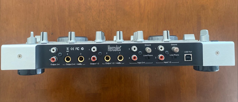 Hercules DJ Console Rmx - Mixer with case & usb cable