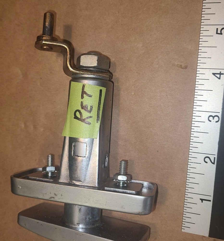 (AP) Automatic Products T handle locking assembly for snack vending machine