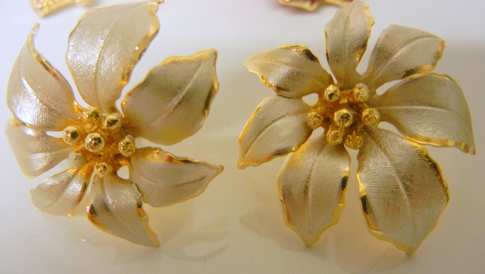 Vtg 40-60s Retro Large Enamel Rhinestone Flowers Pin Brooches Earrings 20 pc LOT