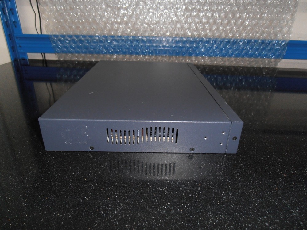 Dell PowerConnect 2024 24 Port 10/100 Switch