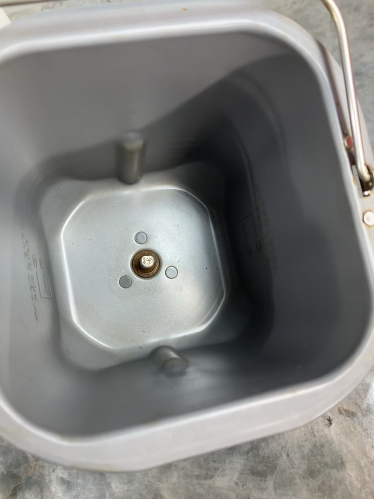 Hitachi HB-B201 Automatic Home Bakery Plus Bread Maker Dough Jam