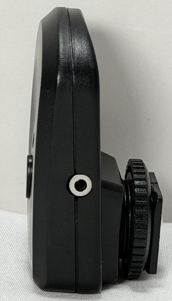 WanSen AC-04 4-Channel Wireless Studio Flash Trigger Set - 1 Transmit 2 Receive