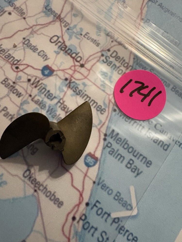 PRATHER RC BOAT PROPELLER 220 / NEW