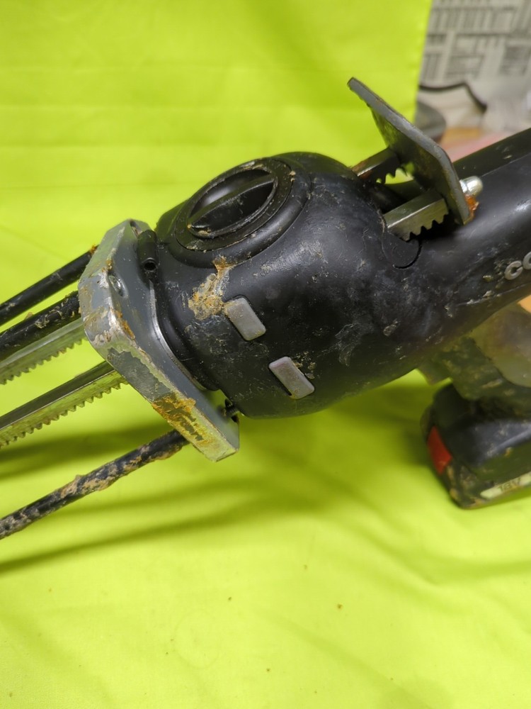 COX EF Dual Ultra Epoxy Applicator: 18V Battery