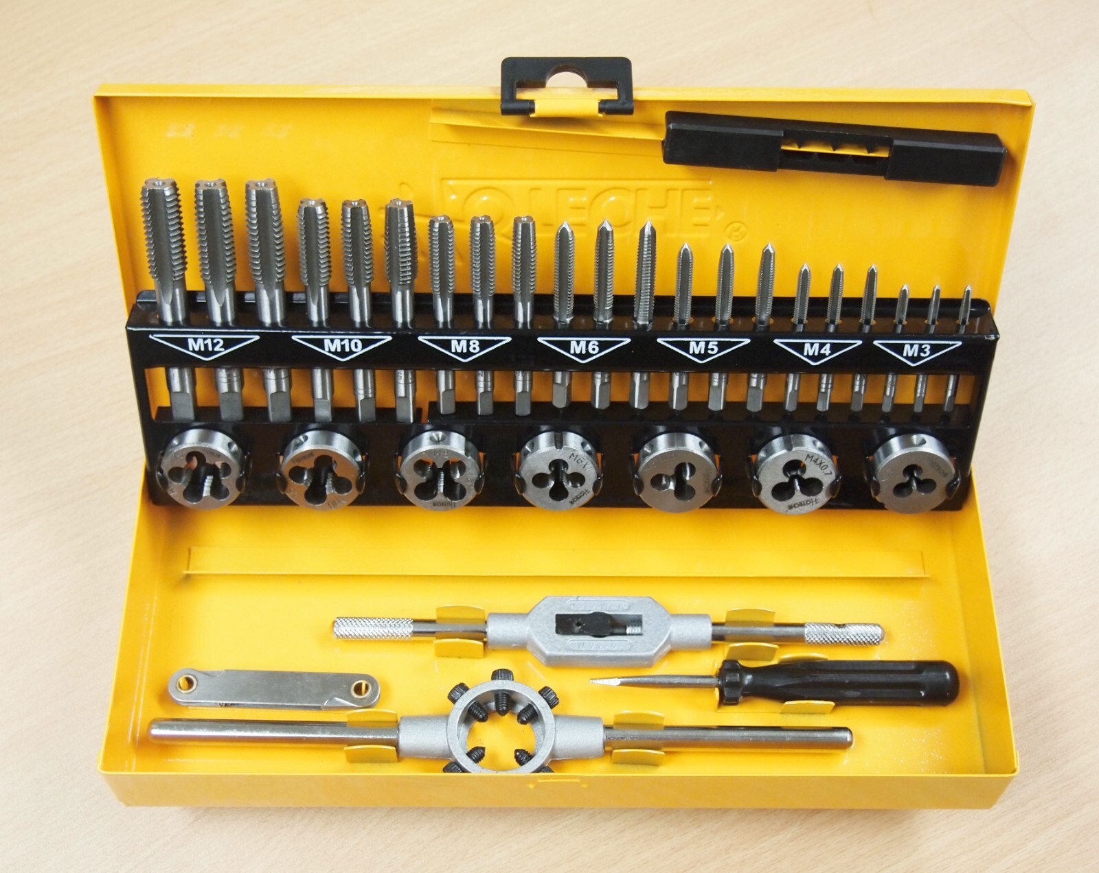32 PC Metric Tap & Die Set M3 to M12 Metal Box