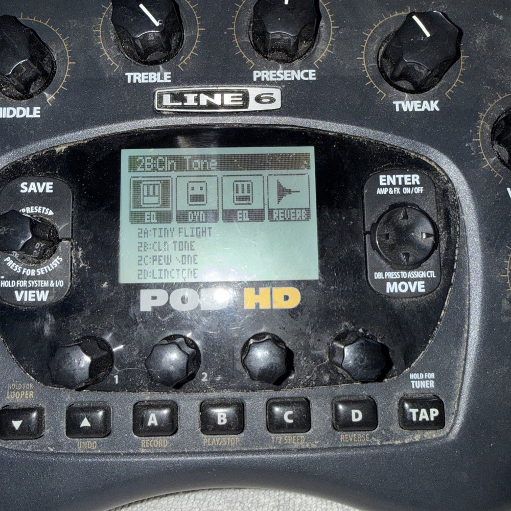 Line 6 POD HD Desktop Guitar Multi-Effect Processor, 22 Amp Models, 100+ Effects